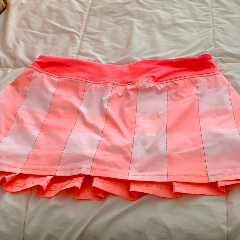 Lululemon pace setter skirt coral and white plaid